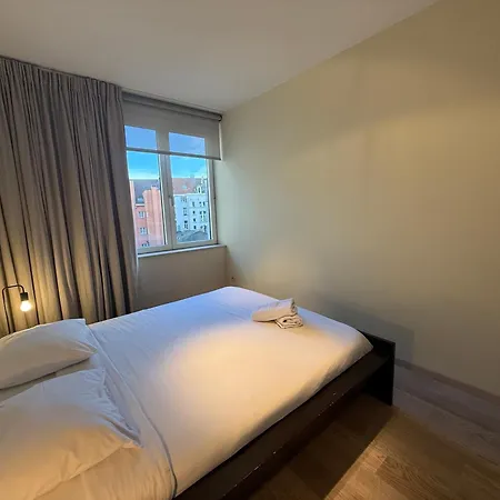 With 2 Bedrooms - Sleeps 6 Brussels