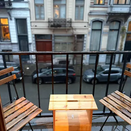 Quiet Near European District