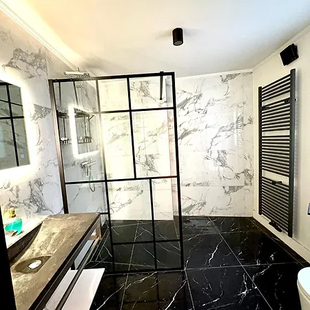 Elegant - Next From Grand Place, Netflix & Comfort Lägenhet *