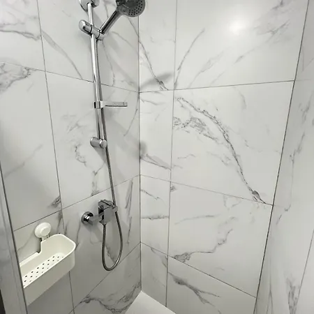 아파트 Spacious For 6 Near Center Of 브뤼셀