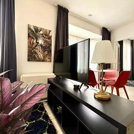 Elegant Close To The European Parliament *