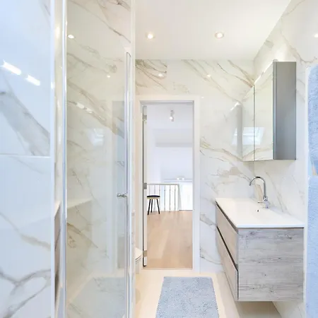 Toison D'or House 4 * Brussels