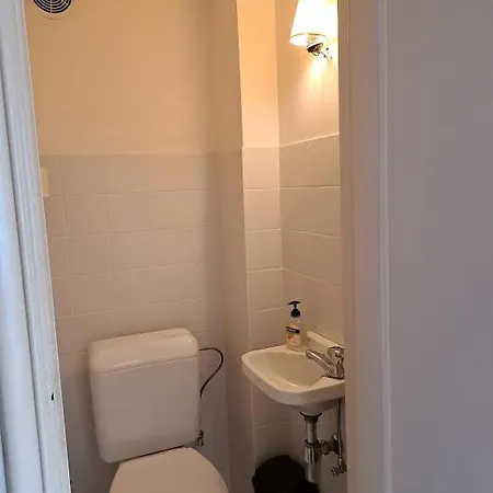 Bright And Cosy In Apartment Brüssel