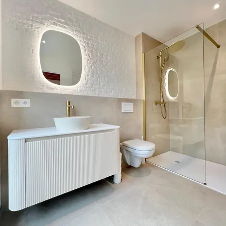 Duplex Design & Elegant Au Coeur De * Brüssel