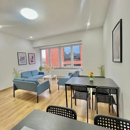 Spacious For 6 Near Center Of * 브뤼셀