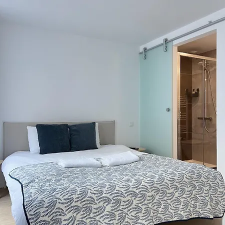 Modern & Elegant Near Montgomery Lejlighed *