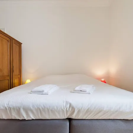 Apartment 1 Bedroom W Kitchen And Bathroom In Trendy St Gilles