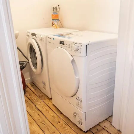 New Center Of Trendy St Gille * Bruxelles