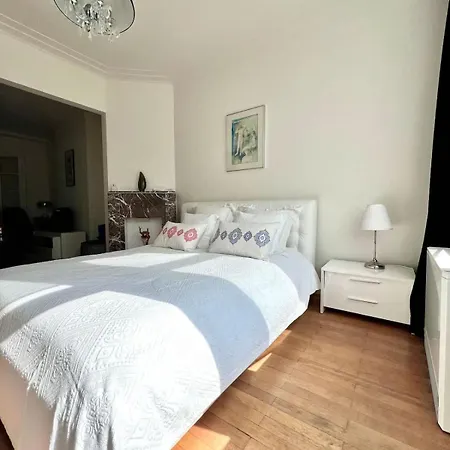 Lejlighed Chic Heart Of The With Balcony *