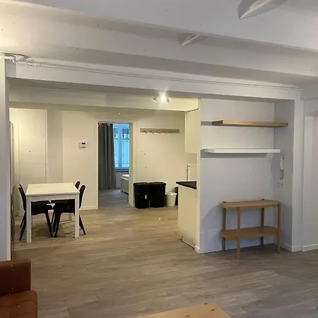 Large 3-bedroom In Apartment