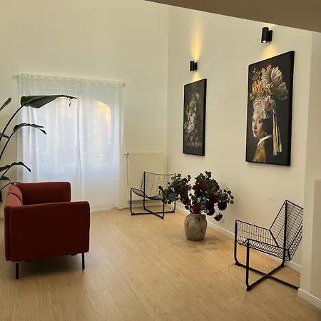 Apartment Chic & Bright Near Montgomery *