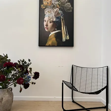 Chic & Bright Near Montgomery *