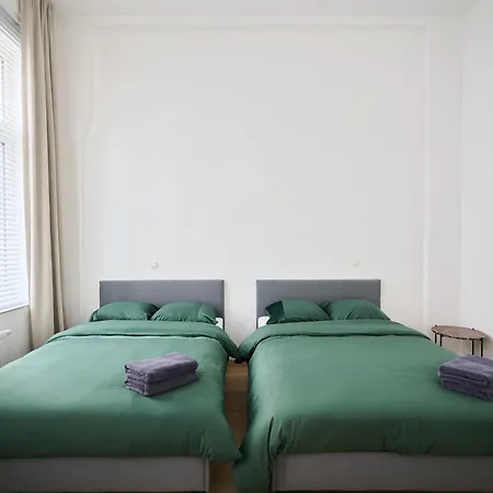 Toison D'or & Saunna 2 *