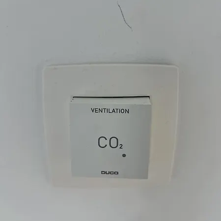 Chic & Bright Near Montgomery * 布鲁塞尔