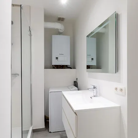 Quiet Near European District Bruxelles