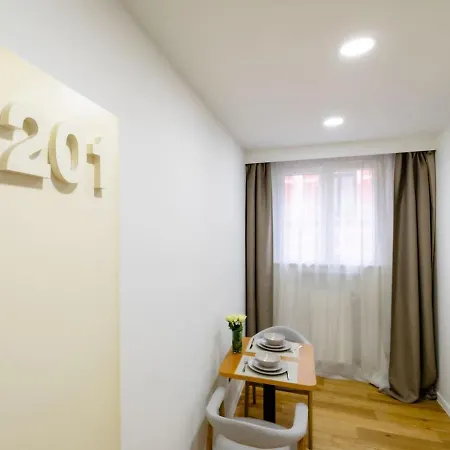 Cozy - Downtown - 2 Min From Metro - 201 アパート *