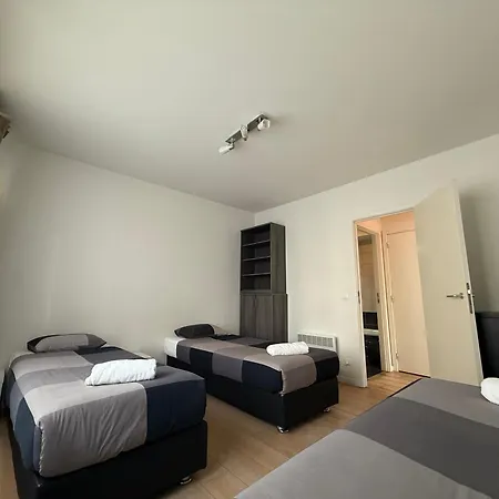 Stunning With 2 Bedrooms - Sleeps 6 Брюссель