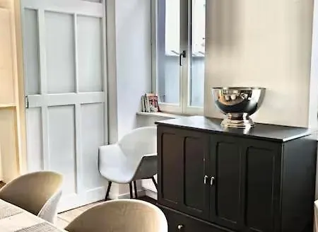 Spacious Terrace In The Heart Of