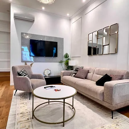 Apartment Cosy Family For Up To 9 Guests Near Midi Station Brüssel