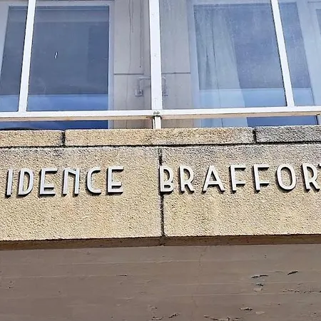 Bright And Cosy In Apartment