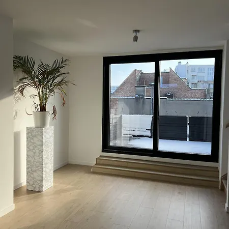 Chic & Bright Near Montgomery