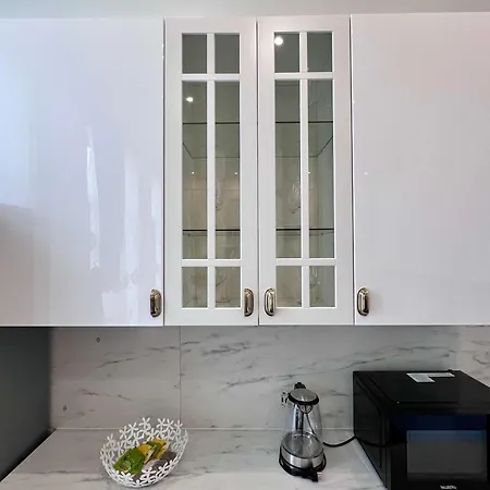 Cosy Family For Up To 9 Guests Near Midi Station *