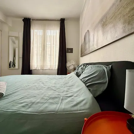 Elegant Close To The European Parliament Lejlighed