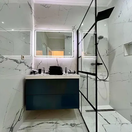 Cosy Family For Up To 9 Guests Near Midi Station Lejlighed Bruxelles