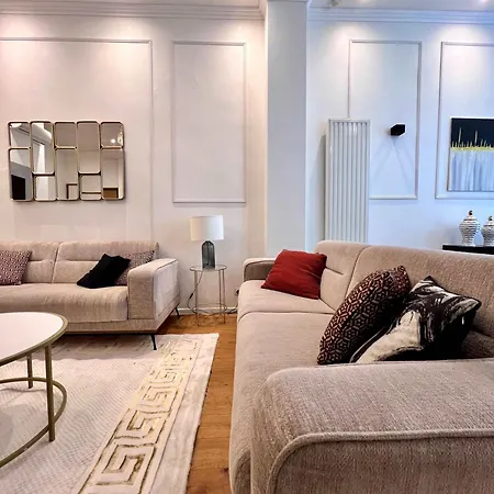 Apartment Cosy Family For Up To 9 Guests Near Midi Station Brüssel