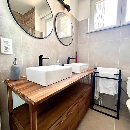 Apartment Lovely - Heart Of For 2 View Over The Brüssel