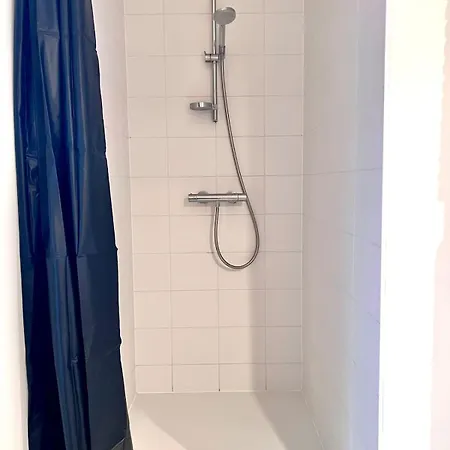 Bright Modern Loft In For 4 Bruxelles