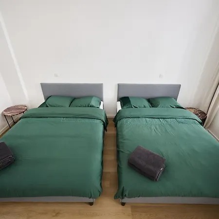 Toison D'or & Saunna 2 *