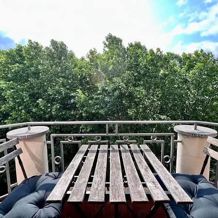 Lejlighed Chic Heart Of The With Balcony *