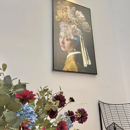 Chic & Bright Near Montgomery