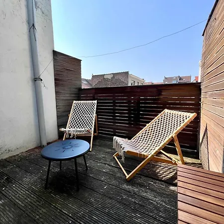 Cosy Family For Up To 9 Guests Near Midi Station Lejlighed *