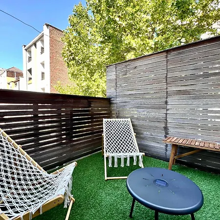 Cosy Family For Up To 9 Guests Near Midi Station Lejlighed