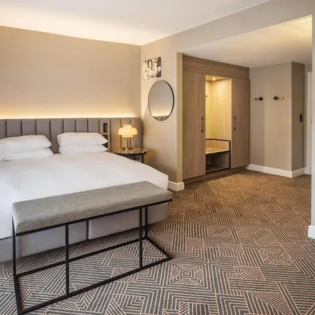 Hotel Hilton Grand Place 4*