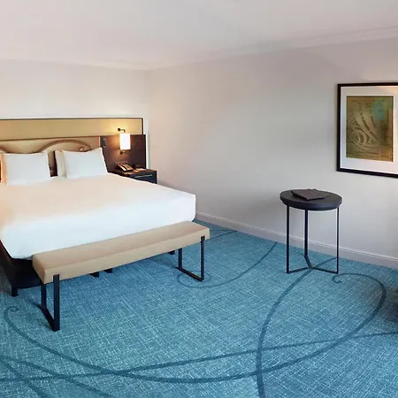 Hotel Hilton Grand Place 4*