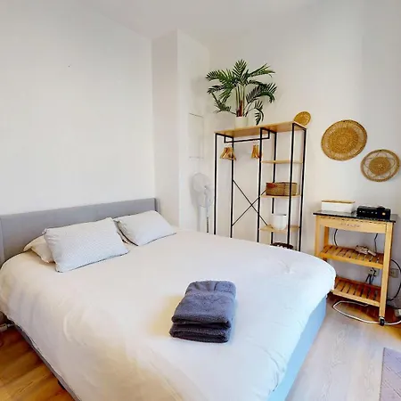 Centre Avec Grand Balcon Pour 2personnes * Bruxelles