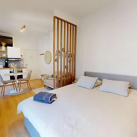 Centre Avec Grand Balcon Pour 2personnes