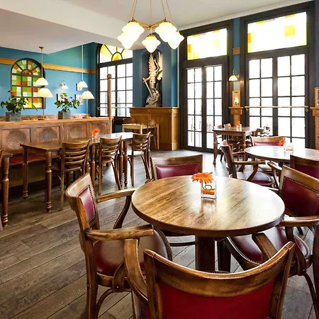 Hotel Ibis Off Grand'place 3*