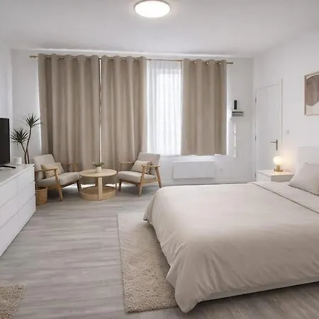 Sweet And Chill Center Of # 2