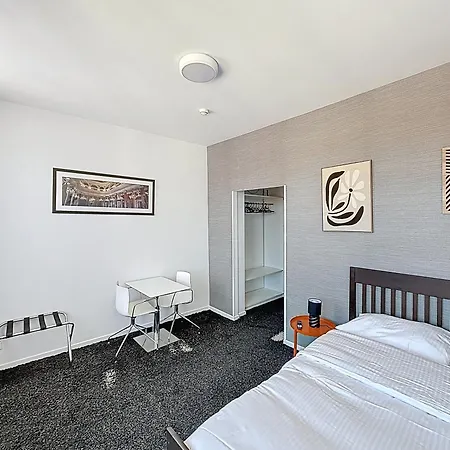 Hotel Keyless - Gaver *