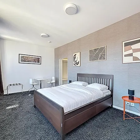 Keyless - Gaver Brüksel