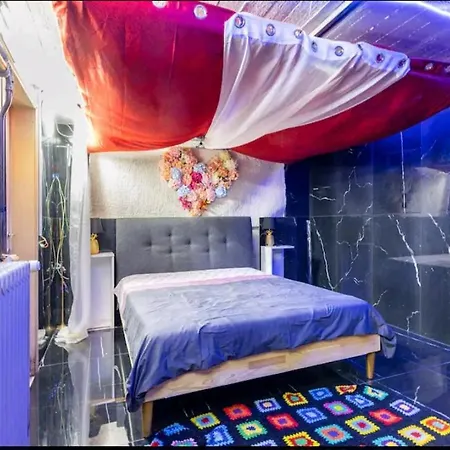 & Wellness Area Jacuzzi Sauna Massage Table Villa