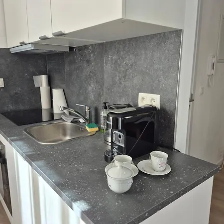 Les Pieds A La Grand Place *