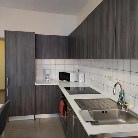 Apartament Spacious 2br Near Grand Place3