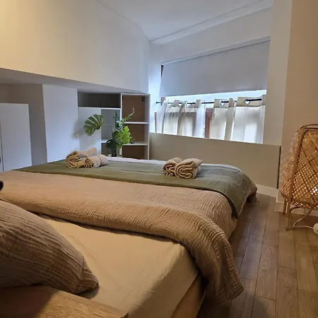Apartmán Industrial-style Loft With Mezzanine Bedroom In Prime Area Brusel