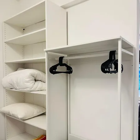 Charming 1 Bedroom With Terrace Apartman