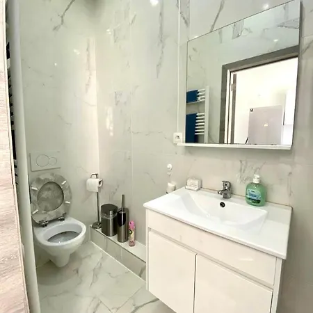 Douvres Anderlecht Apartamento *